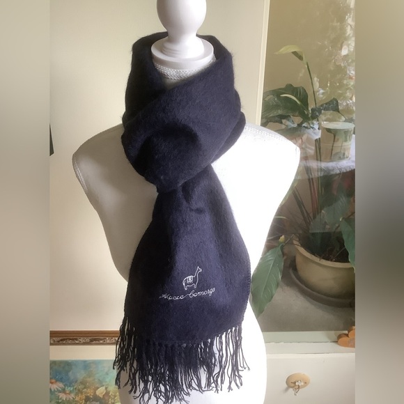 Alpaca Camargo Peru Rectangular Fringed Scarf - Picture 4 of 9